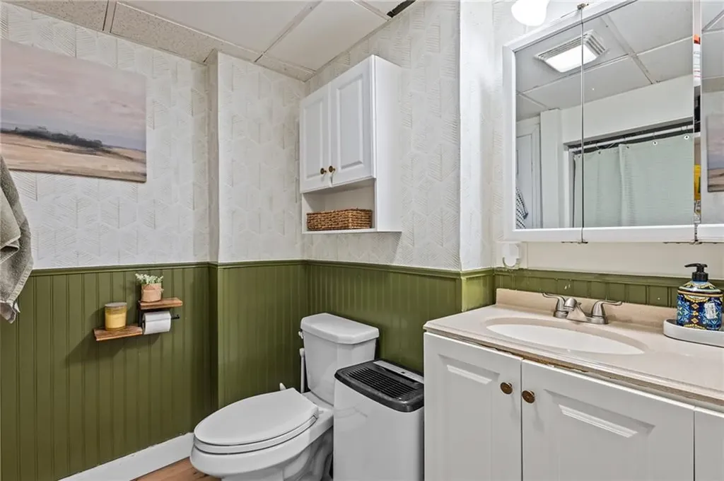 851 Manton Avenue Providence RI 02909