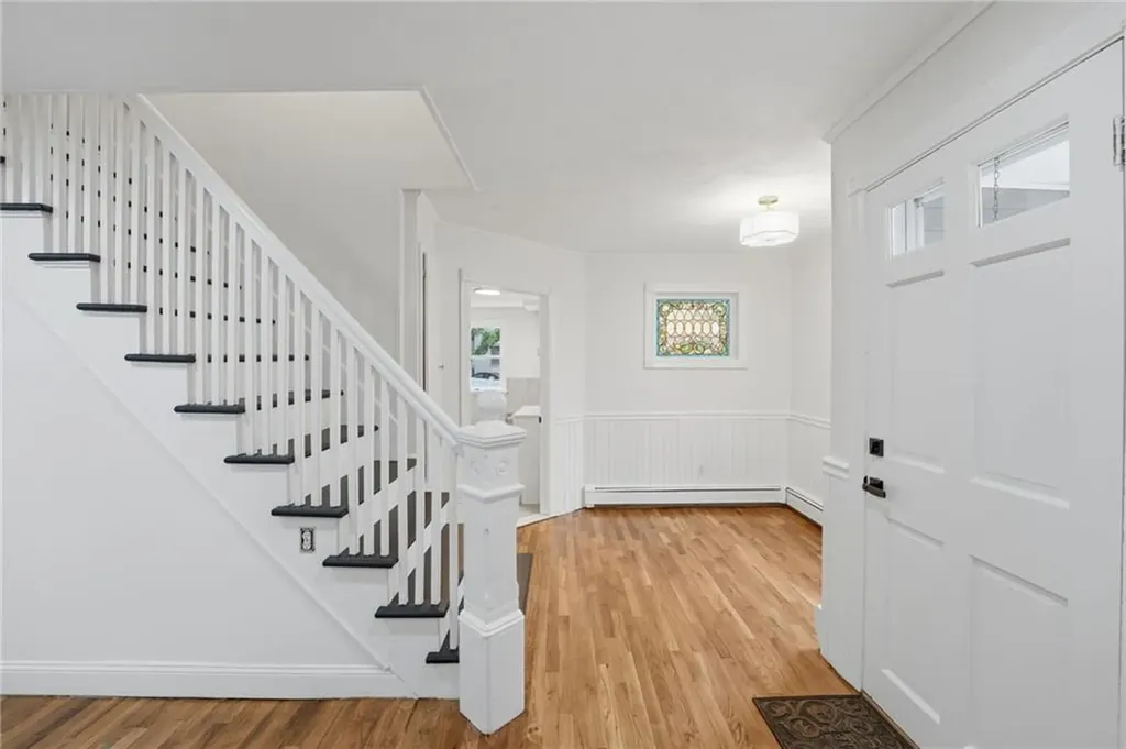 59 Central Avenue North Providence RI 02911