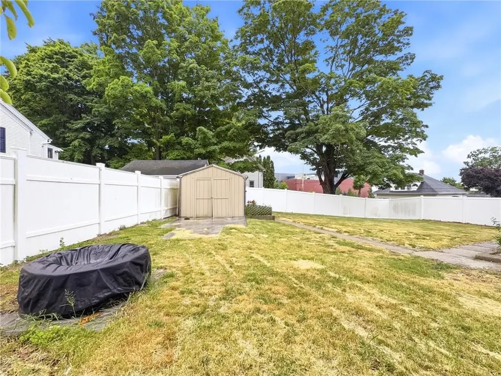 59 Central Avenue North Providence RI 02911