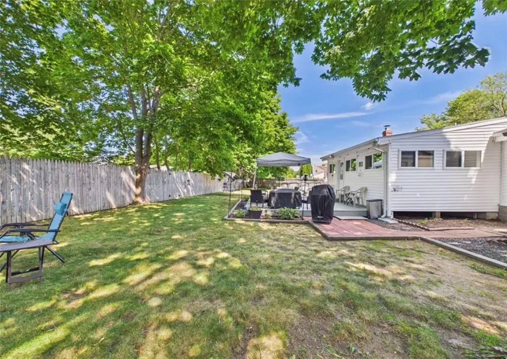 185 Vineyard Road Warwick RI 02889