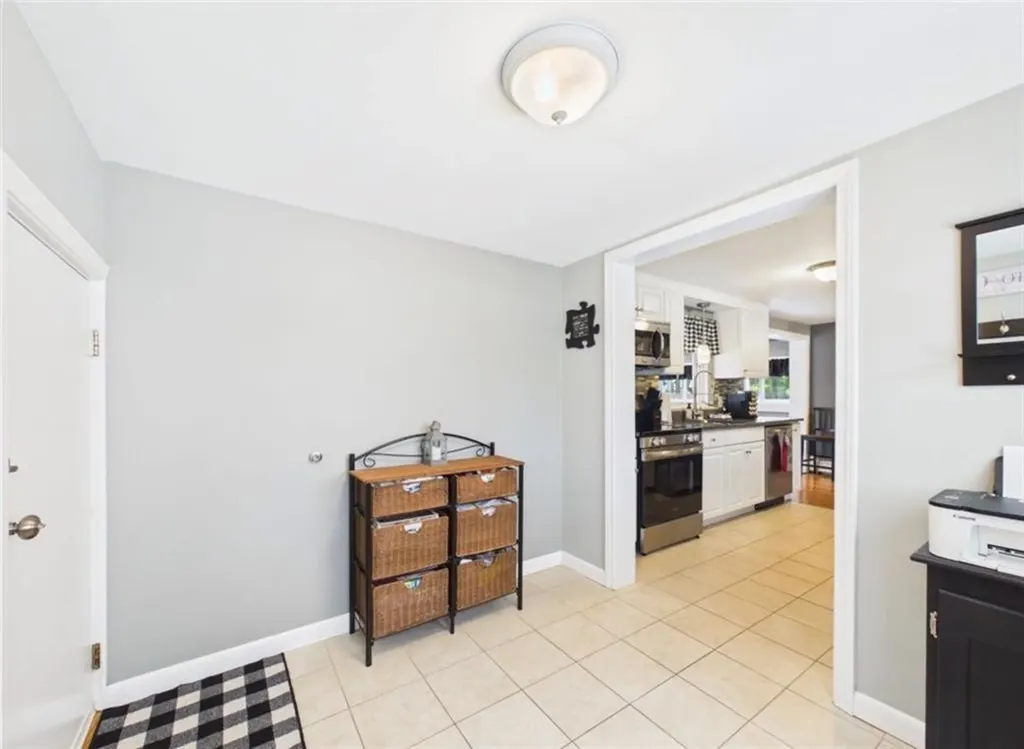 185 Vineyard Road Warwick RI 02889