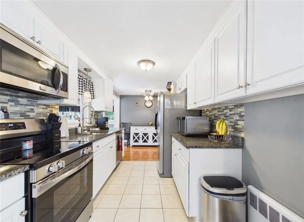185 Vineyard Road Warwick RI 02889