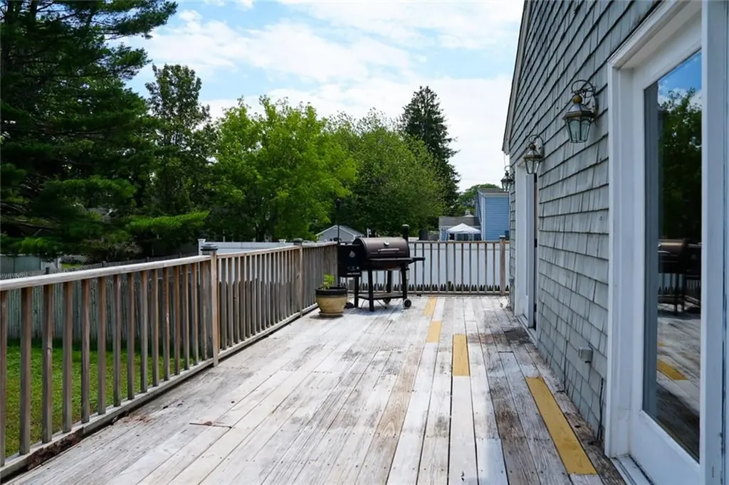 10 Scott Court Warren RI 02885