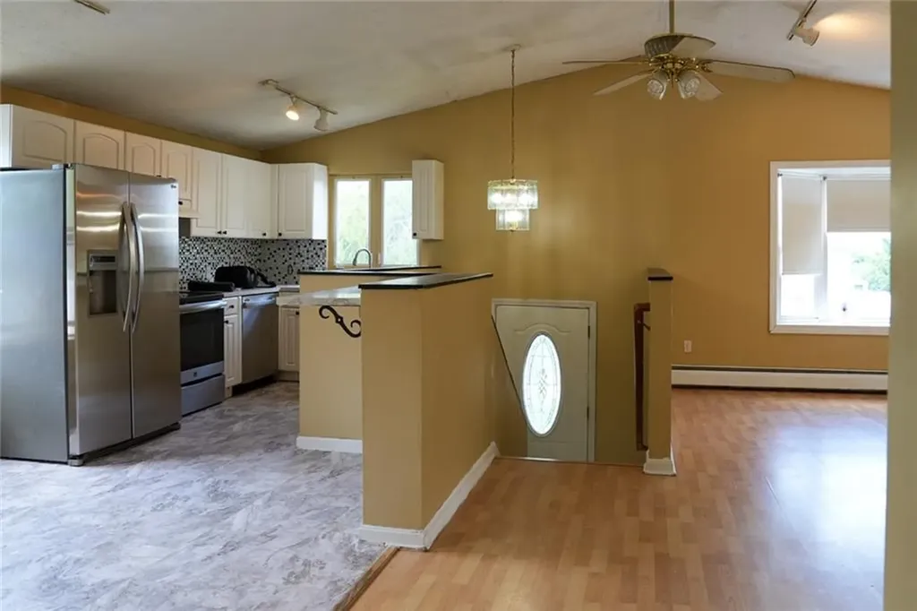 10 Scott Court Warren RI 02885