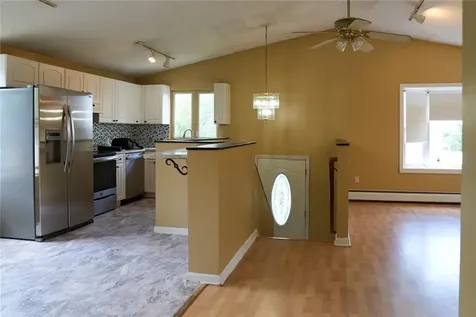 10 Scott Court Warren RI 02885