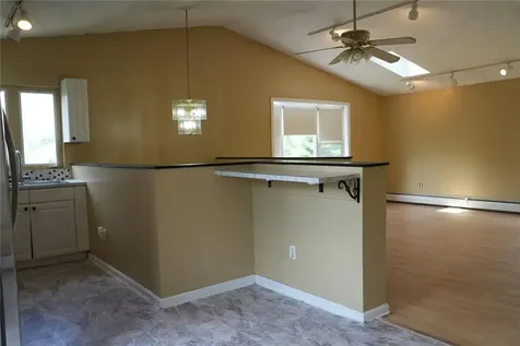 10 Scott Court Warren RI 02885