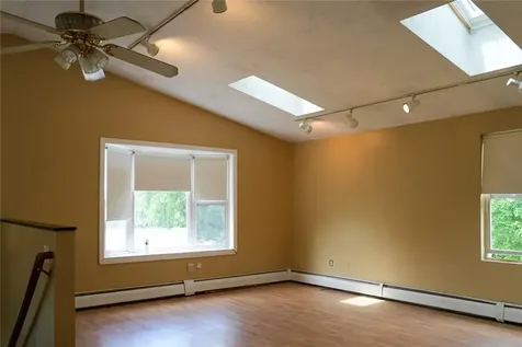 10 Scott Court Warren RI 02885