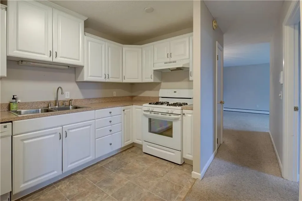 4430 Post Road Warwick RI 02818