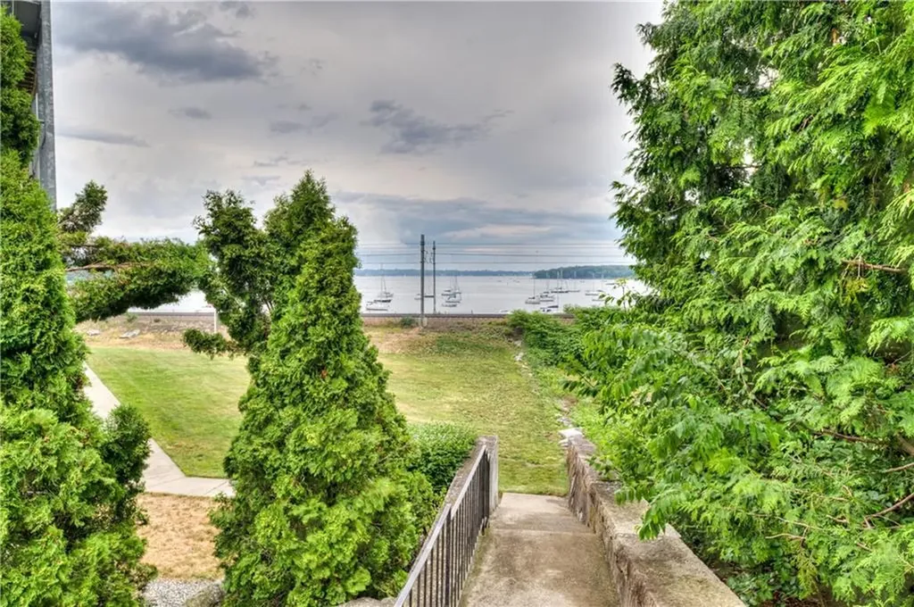4430 Post Road Warwick RI 02818