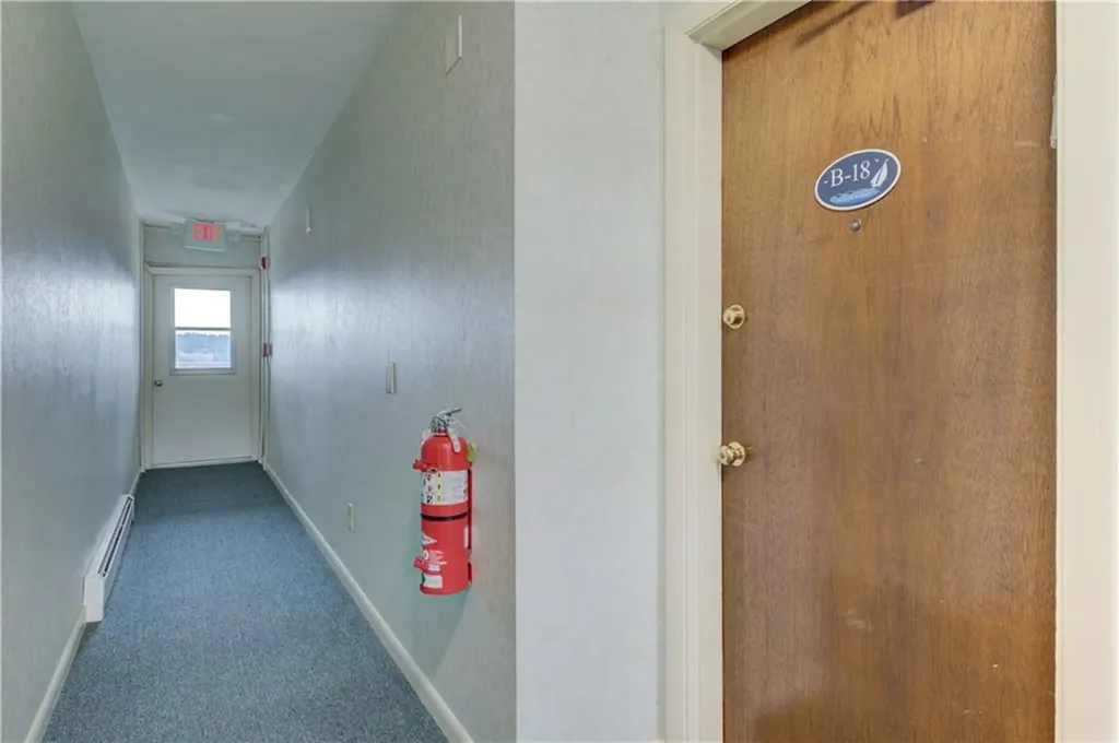 4430 Post Road Warwick RI 02818