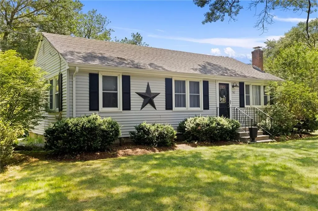 762 Waites Corner Road South Kingstown RI 02892