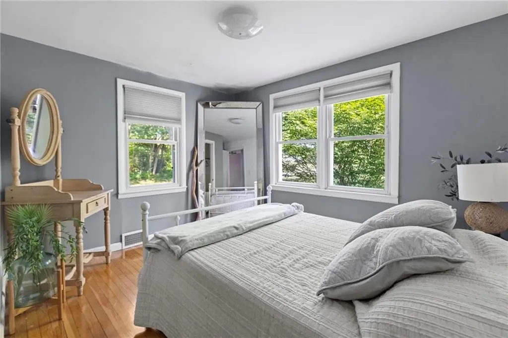 762 Waites Corner Road South Kingstown RI 02892