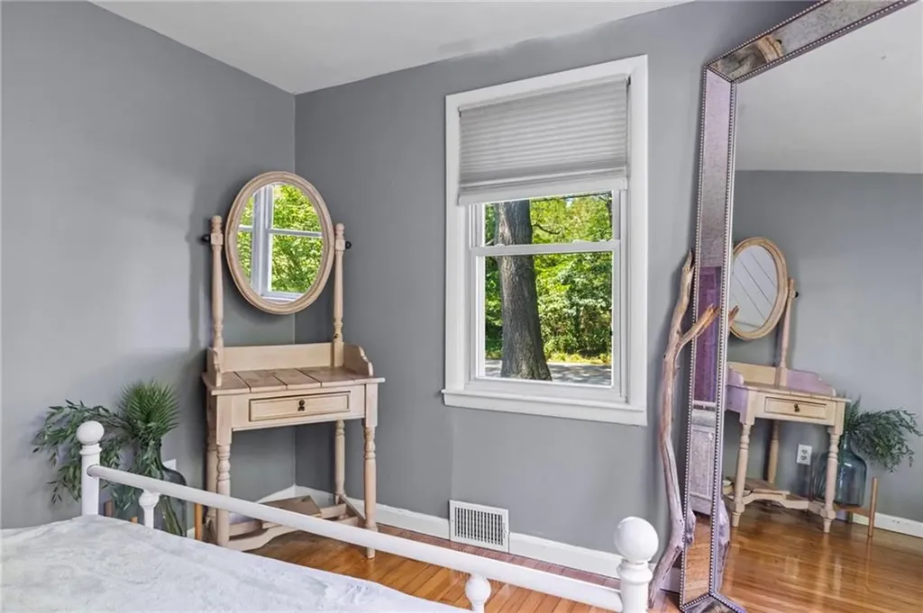 762 Waites Corner Road South Kingstown RI 02892