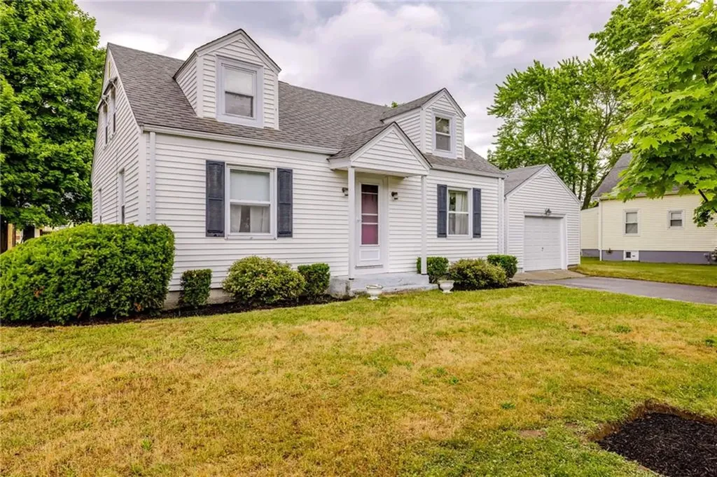 118 Foote Street Barrington RI 02806