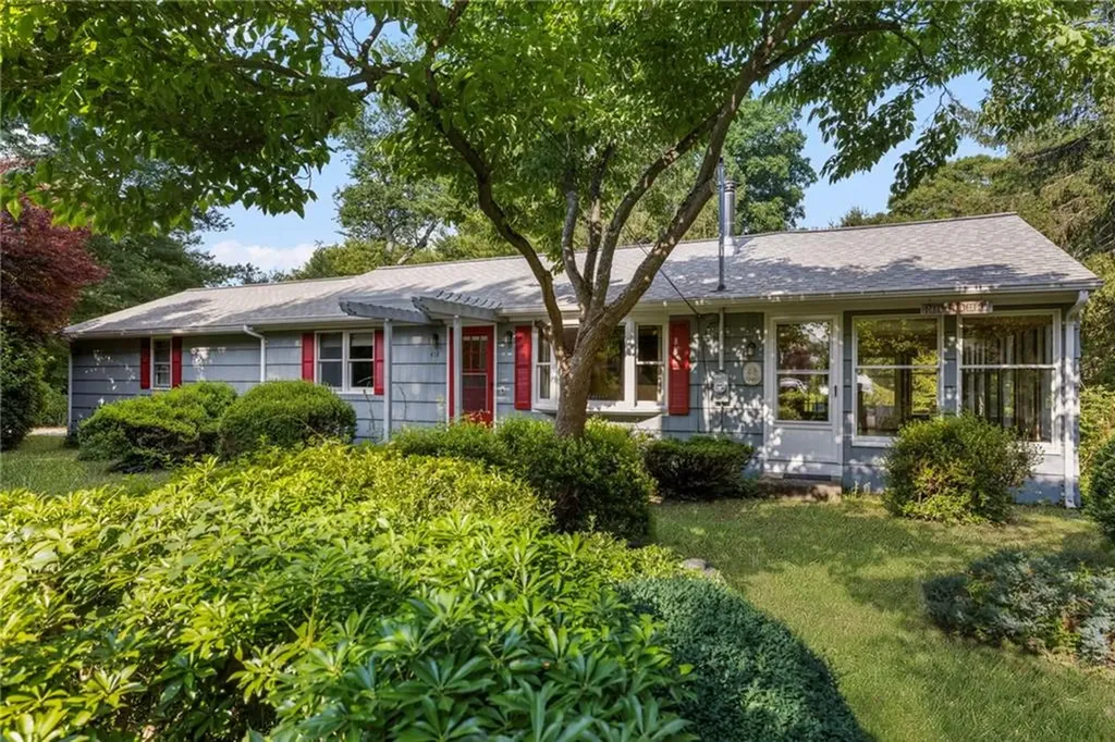 414 Beacon Avenue Jamestown RI 02835