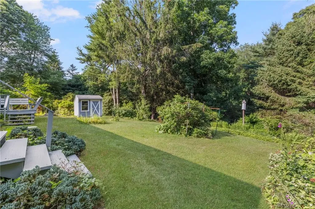 414 Beacon Avenue Jamestown RI 02835