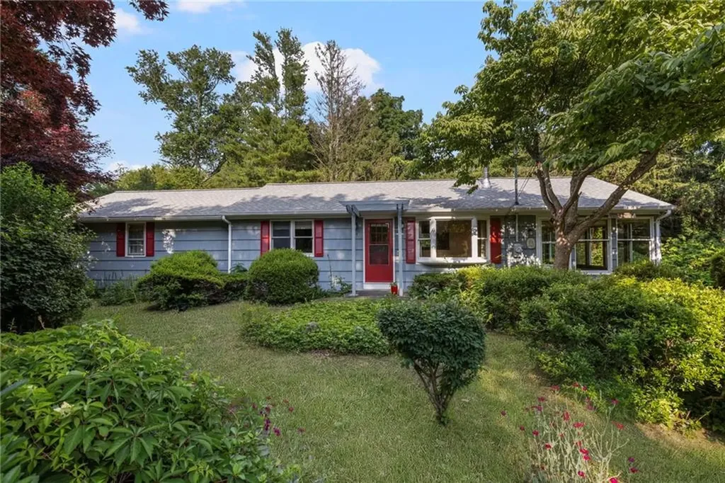 414 Beacon Avenue Jamestown RI 02835