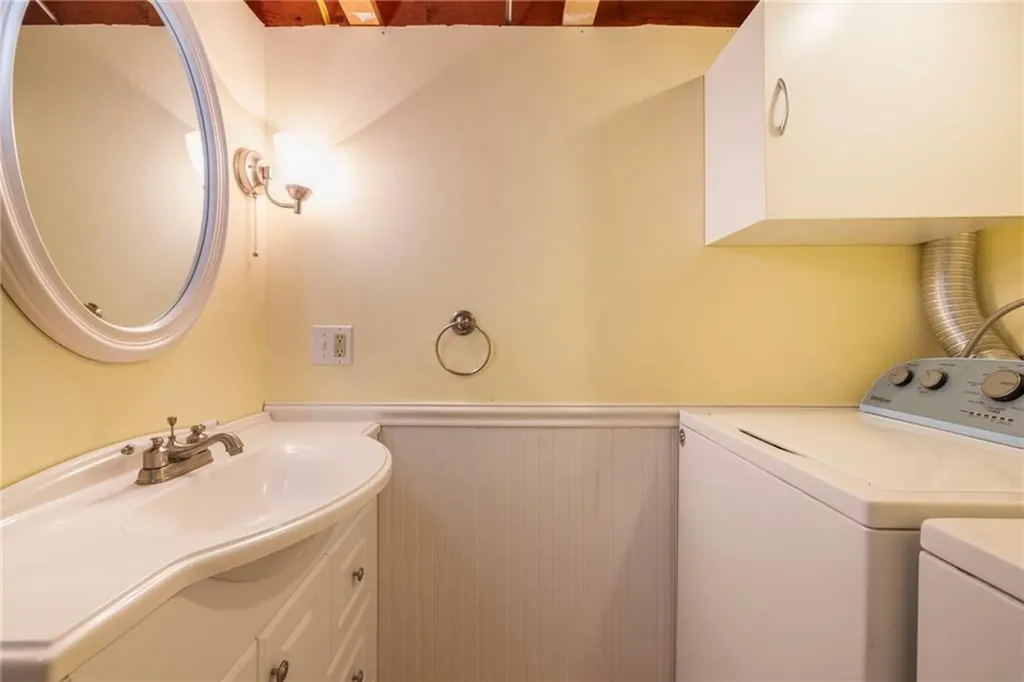 414 Beacon Avenue Jamestown RI 02835