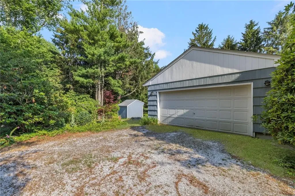 414 Beacon Avenue Jamestown RI 02835