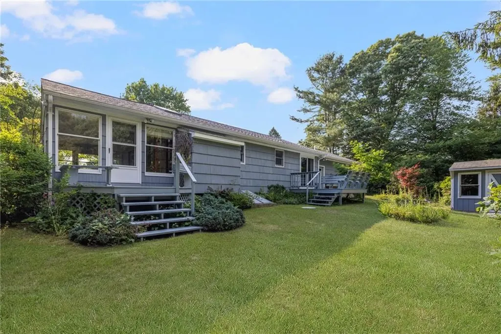 414 Beacon Avenue Jamestown RI 02835