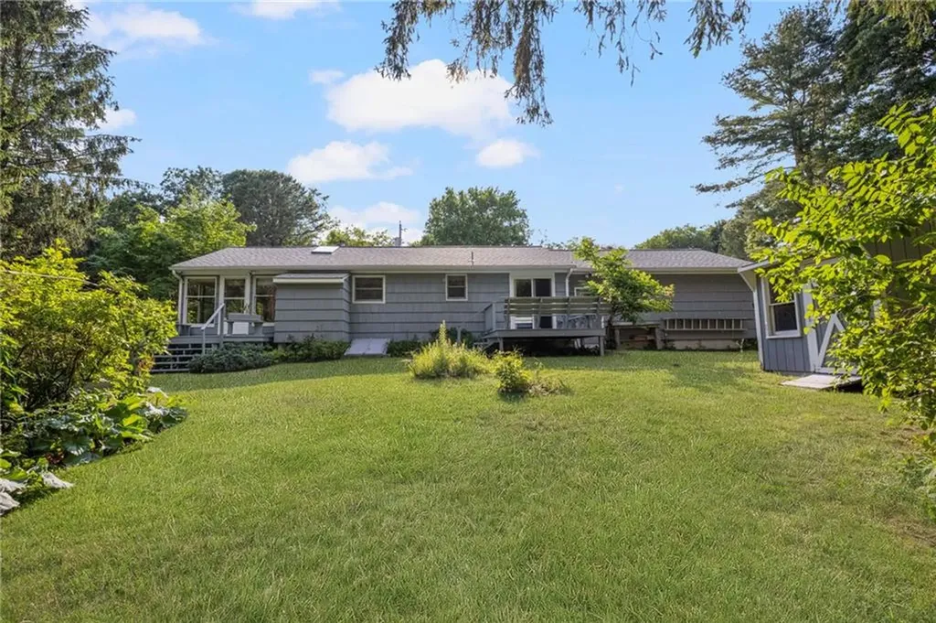 414 Beacon Avenue Jamestown RI 02835