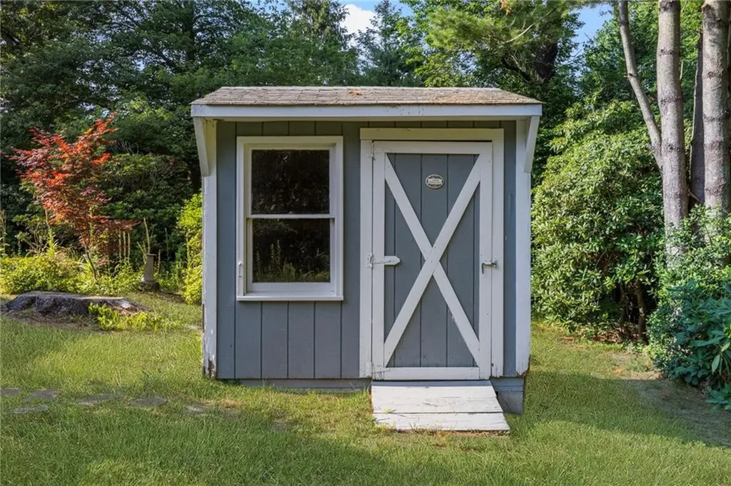 414 Beacon Avenue Jamestown RI 02835