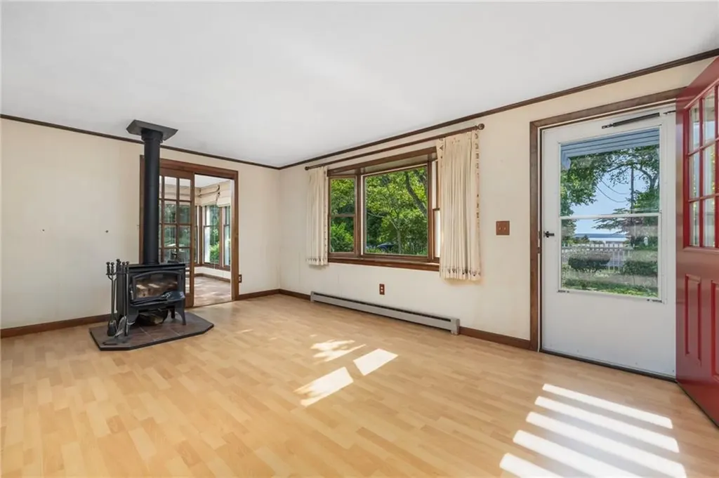 414 Beacon Avenue Jamestown RI 02835