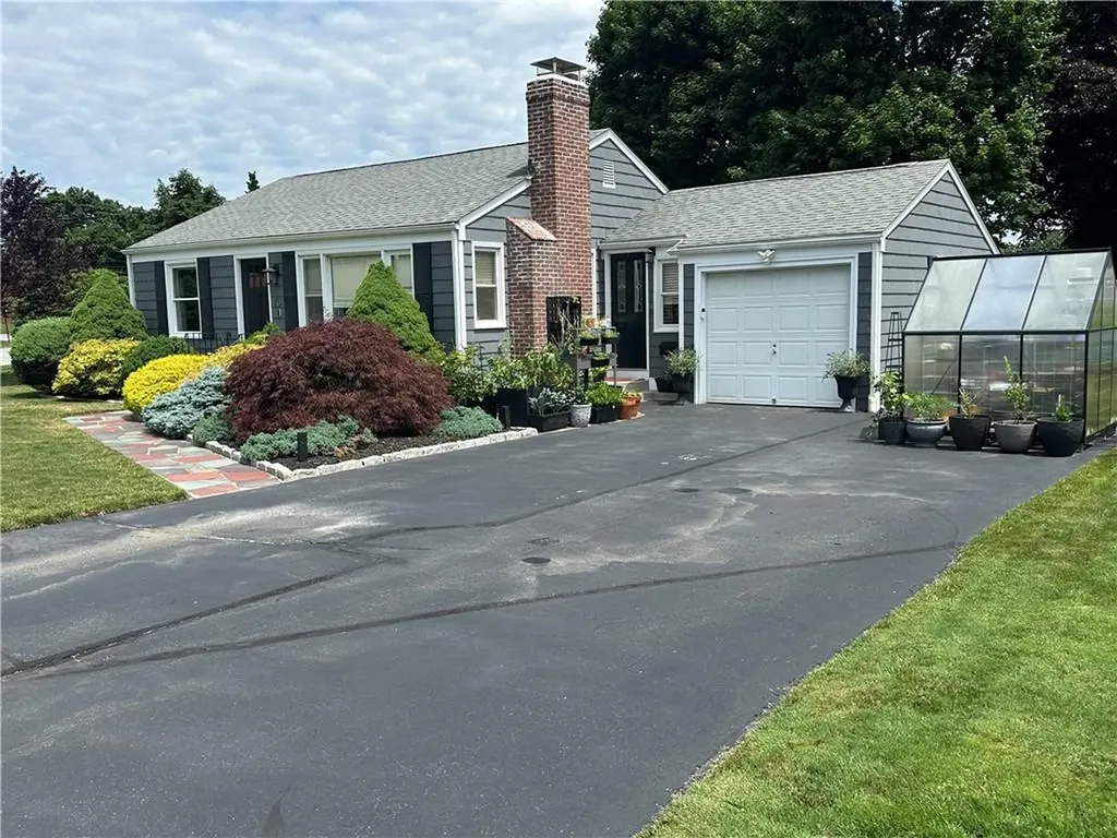 76 Poplar Drive Cranston RI 02920