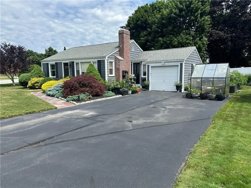 76 Poplar Drive Cranston RI 02920