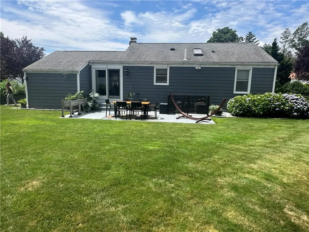 76 Poplar Drive Cranston RI 02920
