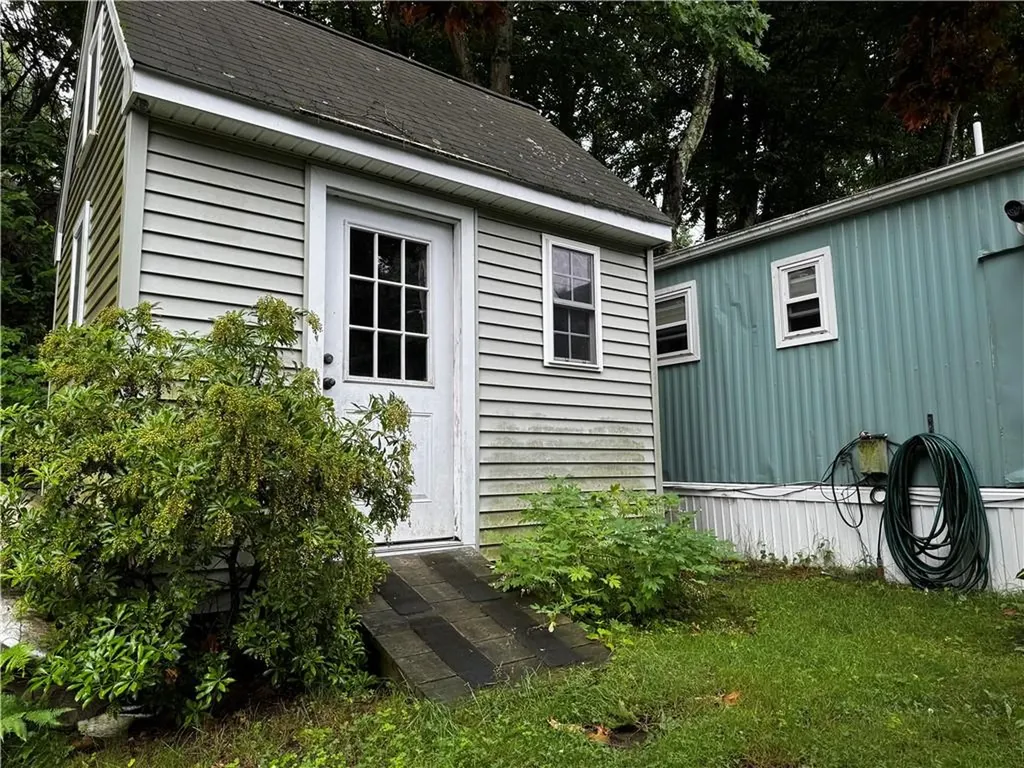 23 Woodridge Drive Burrillville RI 02839