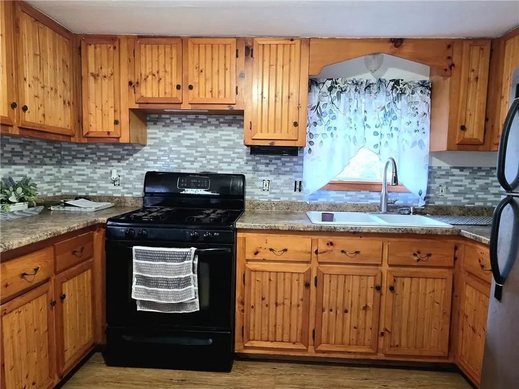 23 Woodridge Drive Burrillville RI 02839