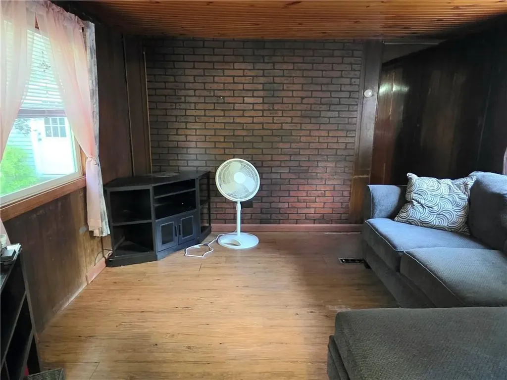 23 Woodridge Drive Burrillville RI 02839