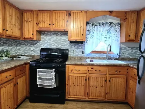 23 Woodridge Drive Burrillville RI 02839