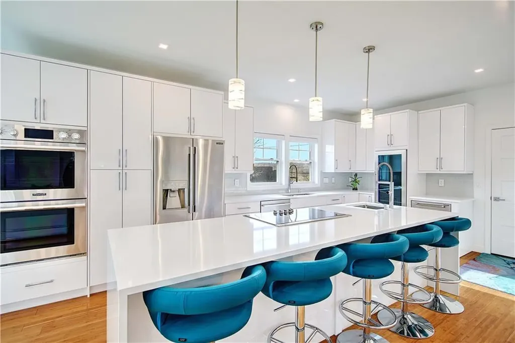 100 Priscilla Drive Cranston RI 02921