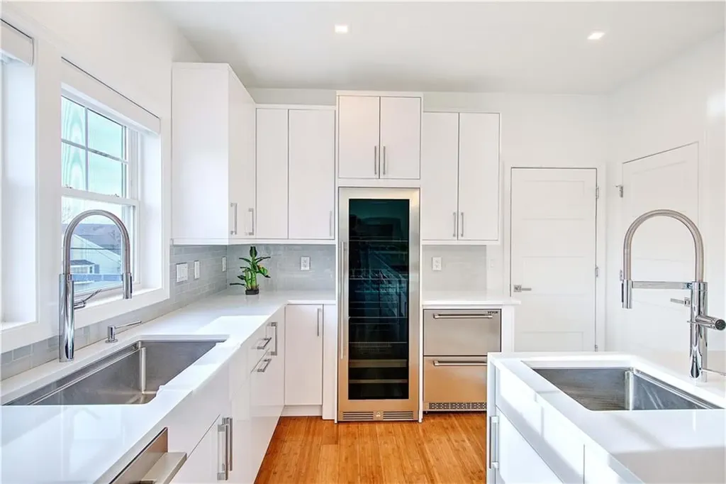 100 Priscilla Drive Cranston RI 02921