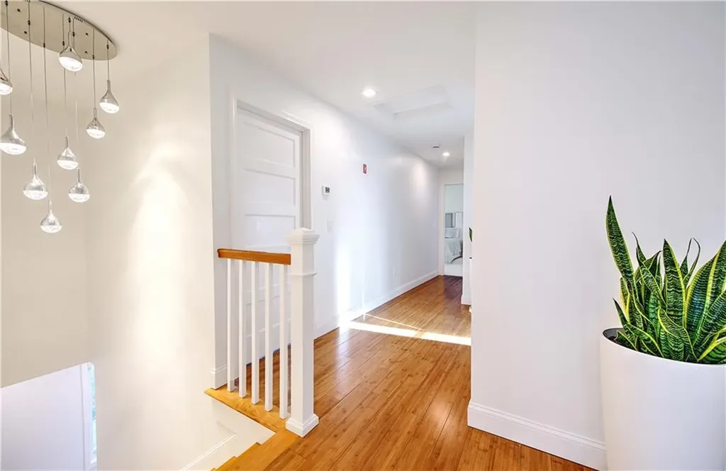 100 Priscilla Drive Cranston RI 02921