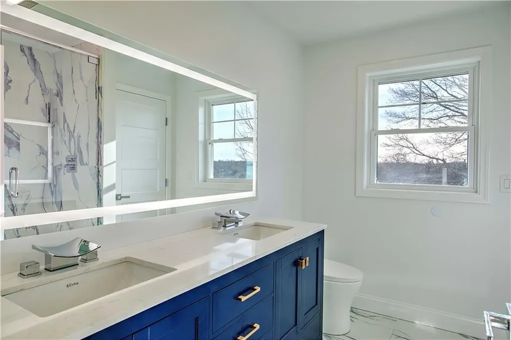 100 Priscilla Drive Cranston RI 02921