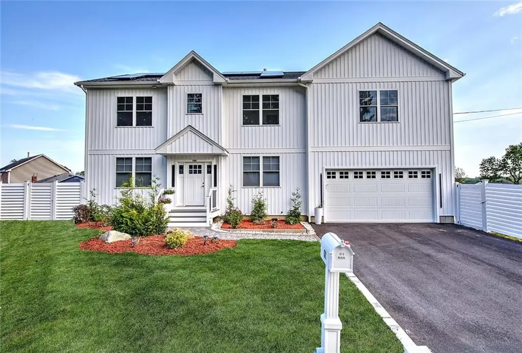 100 Priscilla Drive Cranston RI 02921