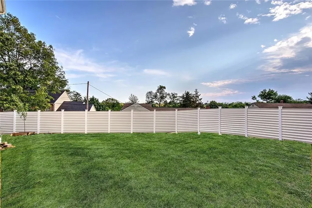 100 Priscilla Drive Cranston RI 02921
