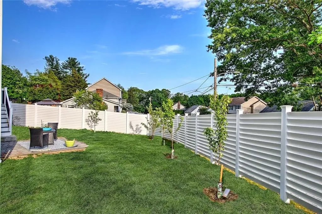 100 Priscilla Drive Cranston RI 02921