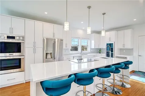 100 Priscilla Drive Cranston RI 02921