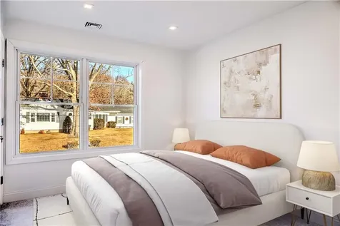 100 Priscilla Drive Cranston RI 02921