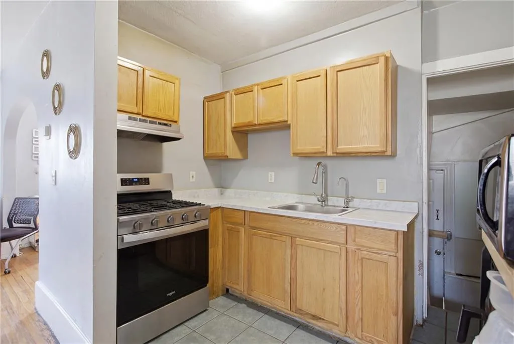 83 87 Homer Street Providence RI 02905