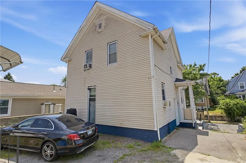 83 87 Homer Street Providence RI 02905