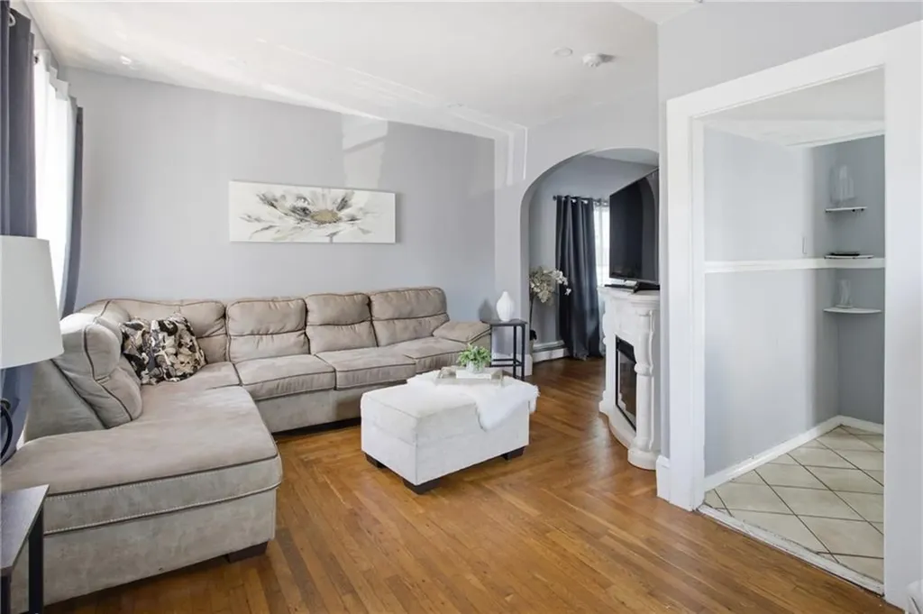 83 87 Homer Street Providence RI 02905