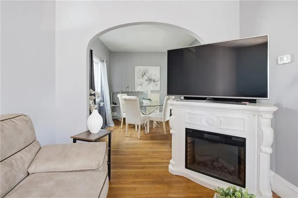 83 87 Homer Street Providence RI 02905