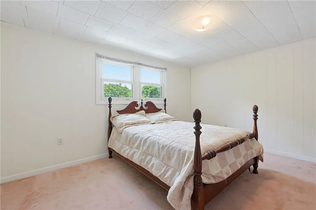 25 Hunter Drive Cumberland RI 02864