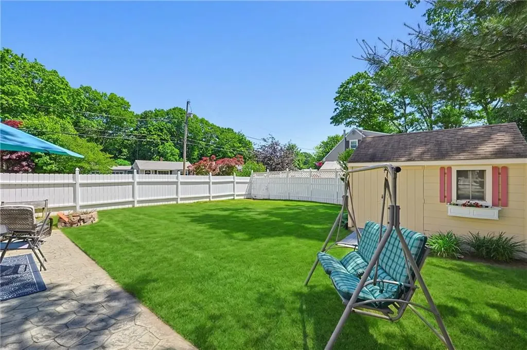 25 Hunter Drive Cumberland RI 02864