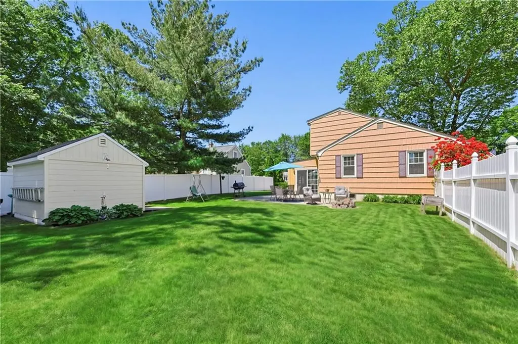 25 Hunter Drive Cumberland RI 02864